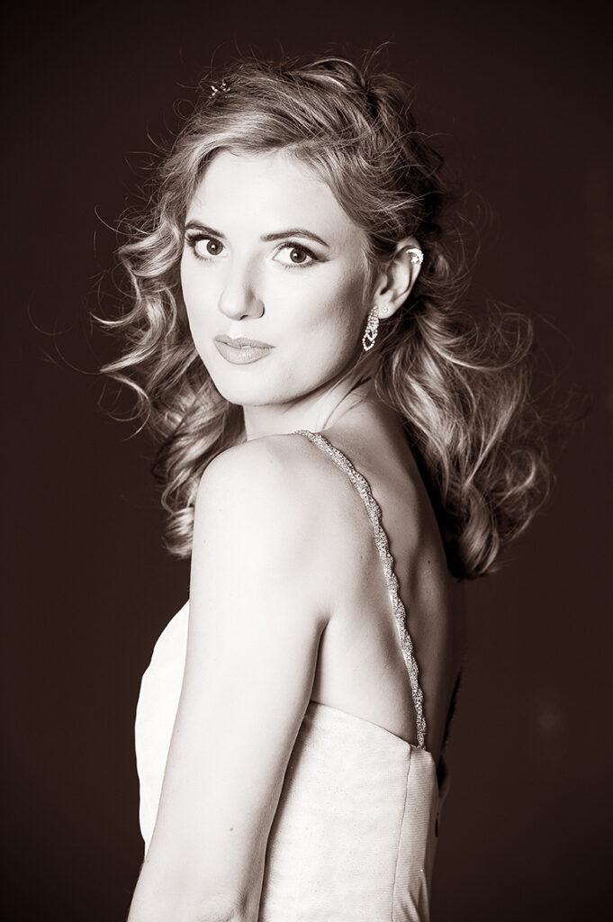 KevinMarkPass_AnGwedding_141abc Wedding day portraits for bride on her wedding day, photography by Kevin Mark Pass; bridal makeup by Storm Pass