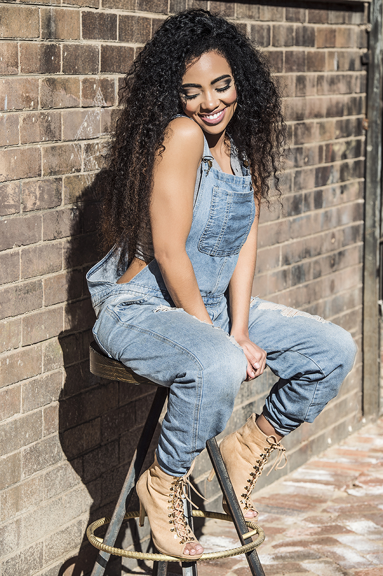 Footwork.KevinMarkPass249a